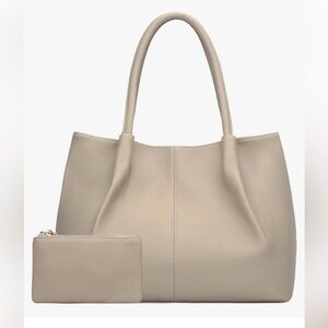 KKXIU | NWT Elegant beige tote with matching pouch